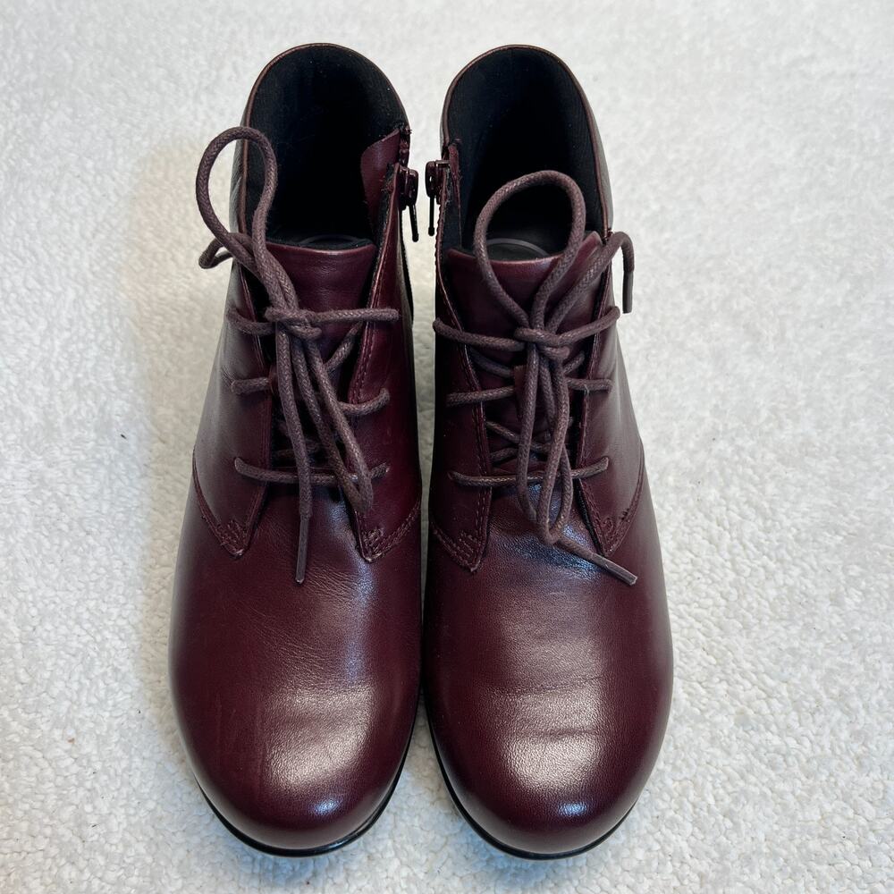 Aravon Womens Boot Kitt Chukka Leather Shoes Maroon Sz 8B